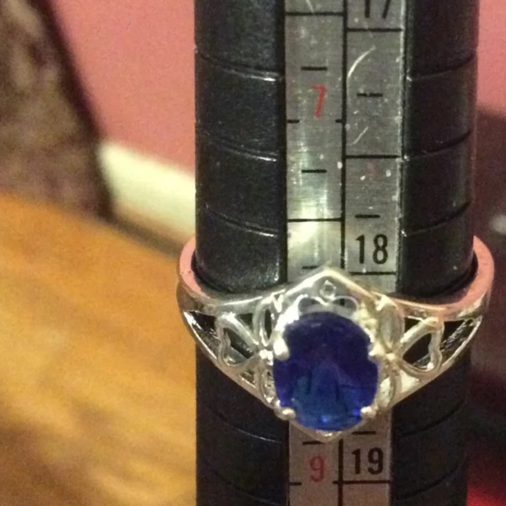 Blue Sapphire .925 Sterling Silver
Size 8